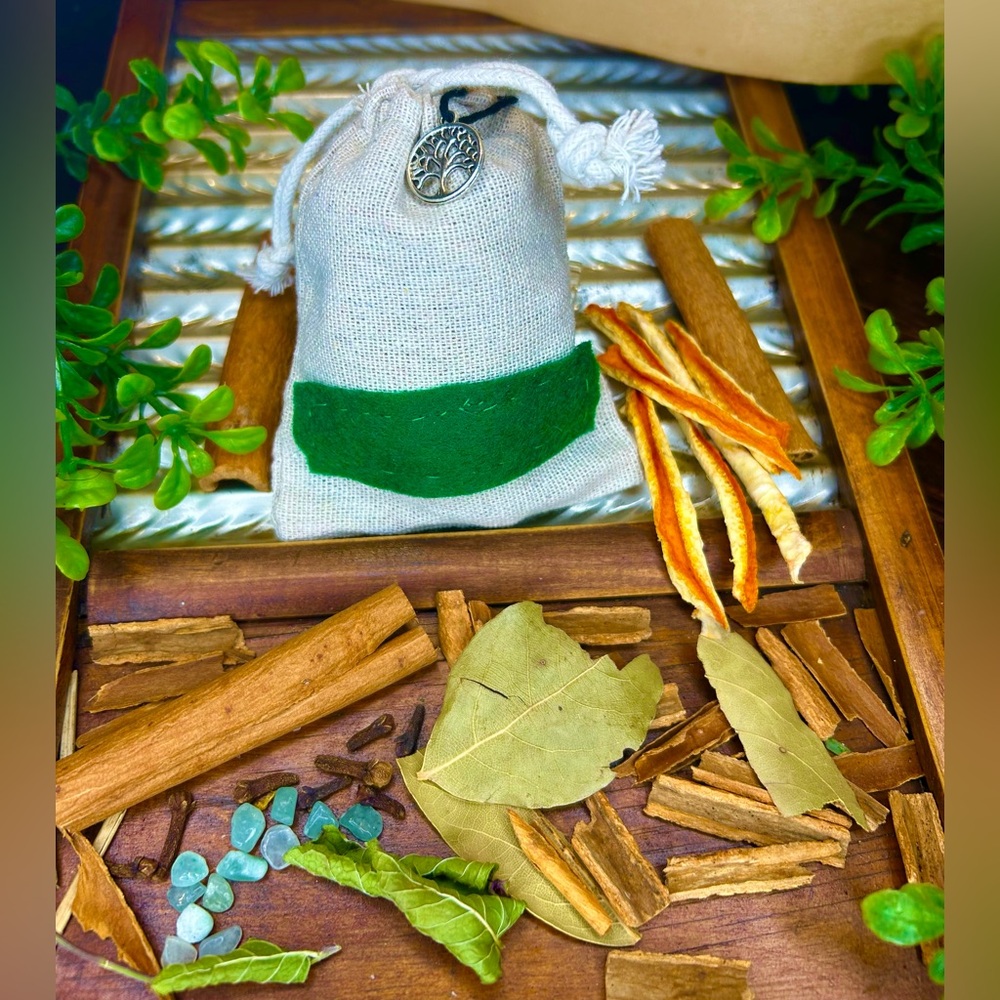 Charm Bag Green Abundance Luck Money Prosperity Growth